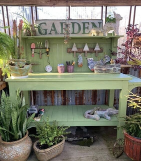 Paint Your Potting Stand